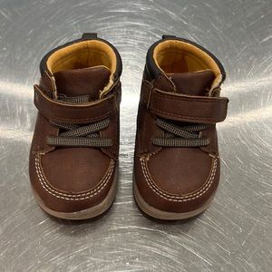 NWOT Carter’s infant boots
